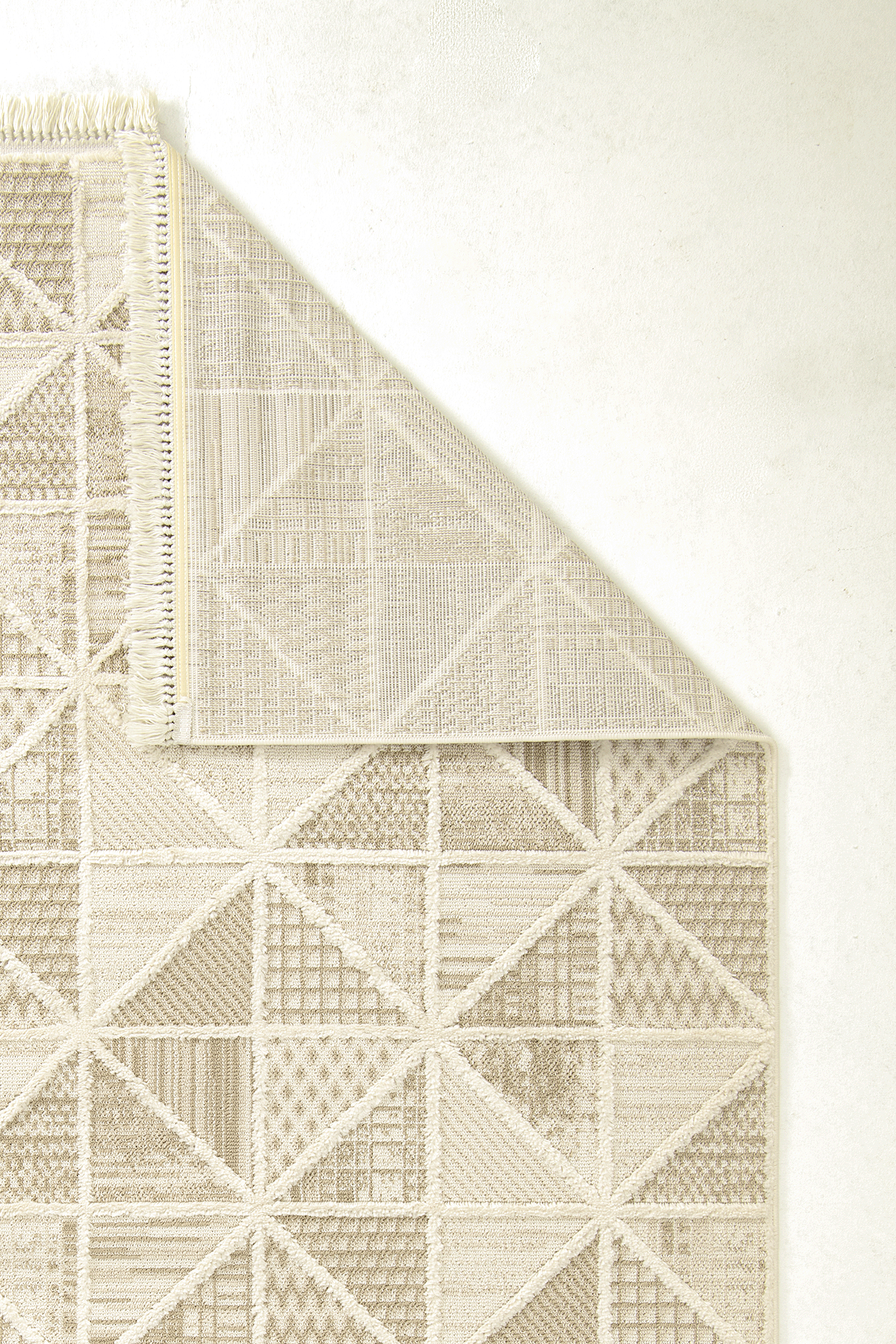 Dekorenti Step 2201 Krem Oval - Yumuşak Tozumaz  Dayanıklı Modern Halı